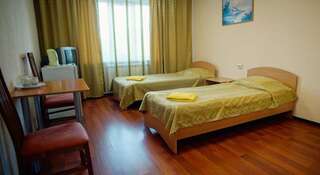 Гостиница Янтарь Сургут Кровать в общем номере с 2 кроватями-2